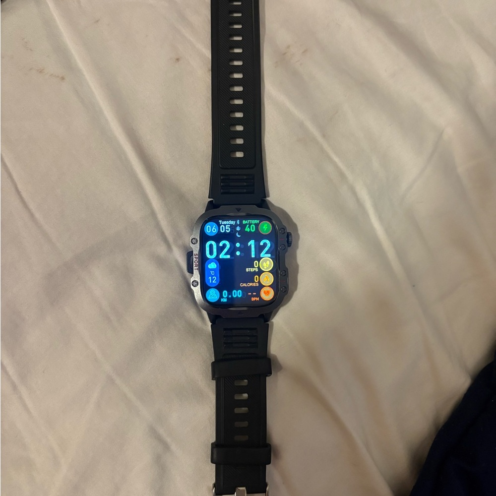Smartwatch with Black Band with Charger